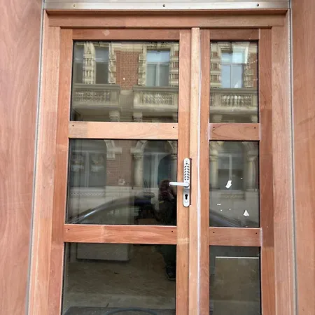Rez-de-chaussee, Jardin, 3 Personnes, Maison