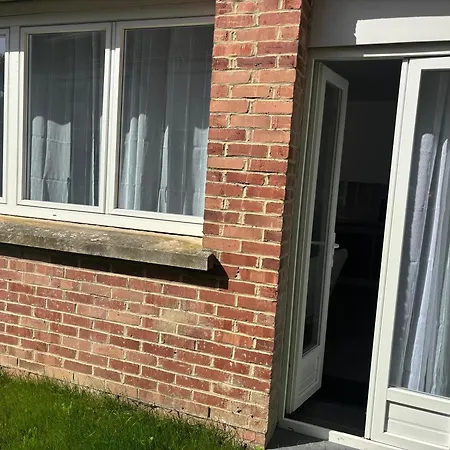 Rez-de-chaussée, 1 Chambre, 2 Personnes, Jardin Appartement