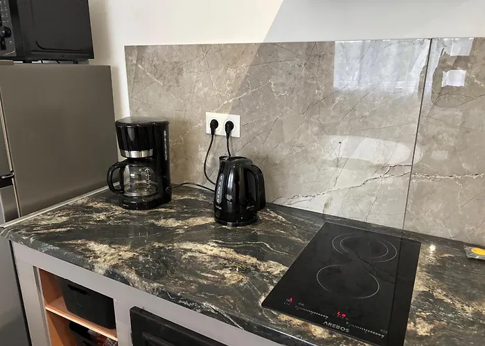 Rez-de-chaussee, 1 Chambre, 2 Personnes, Jardin Apartment Solesmes (Nord)