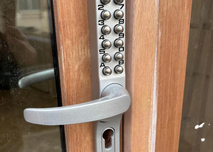 Rez-de-chaussee, 1 Chambre, 2 Personnes, Jardin Solesmes (Nord)