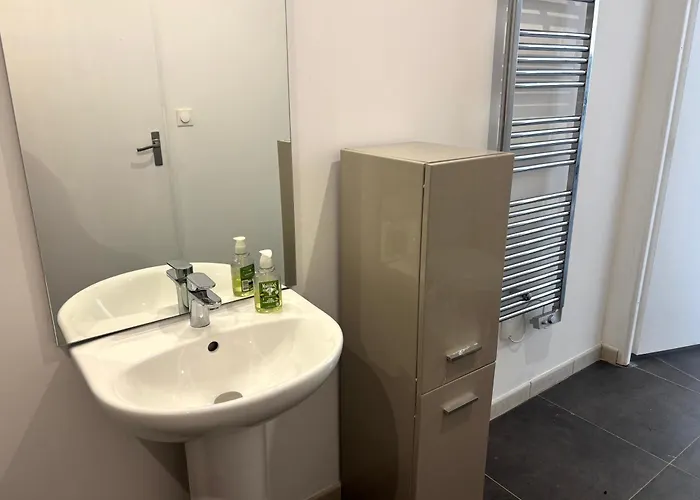 Rez-de-chaussée, 1 Chambre, 2 Personnes, Jardin Appartement
